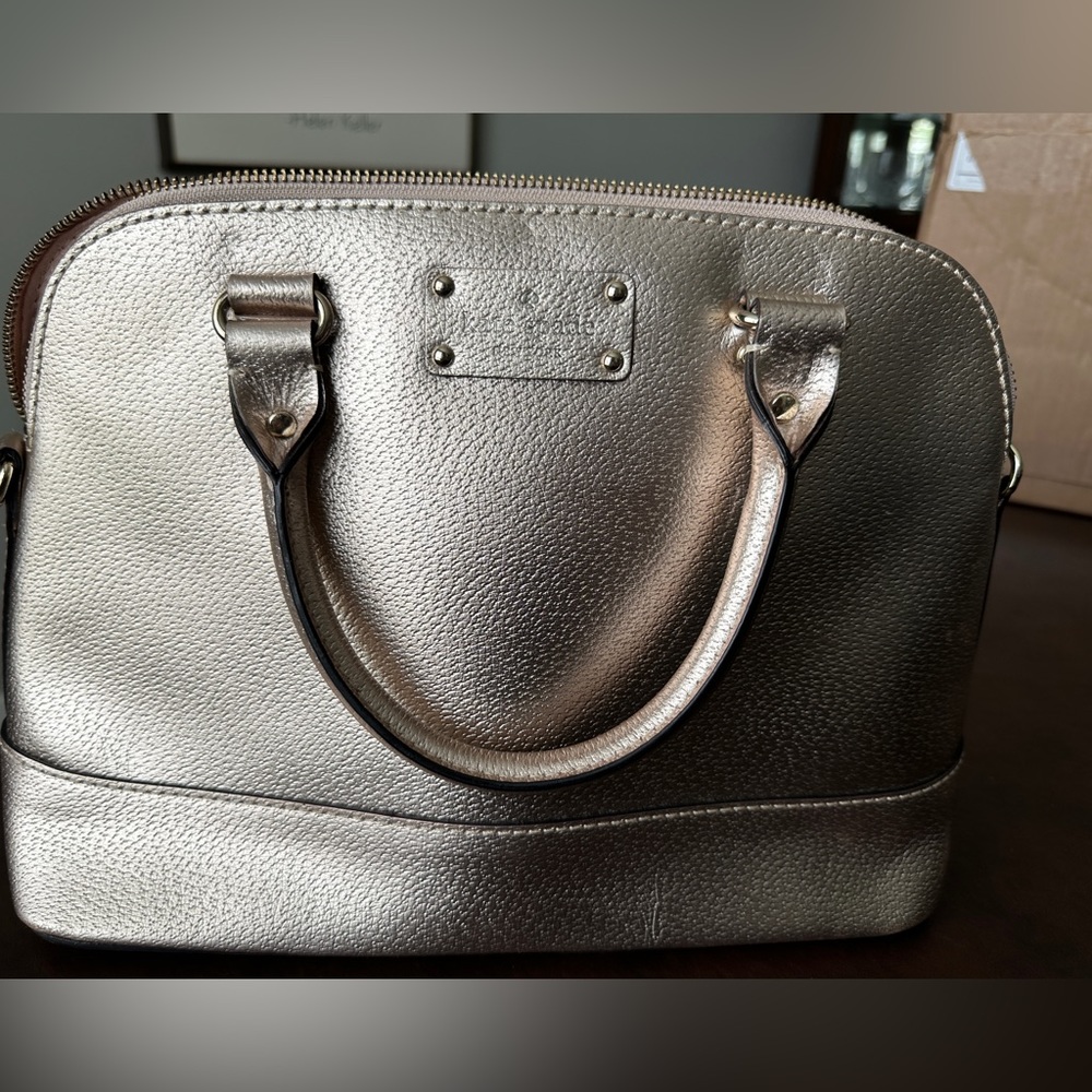 Kate Spade New York gold purse - great condition - some scuffing on bottom